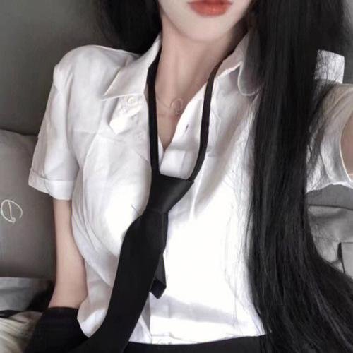 三月小姐
